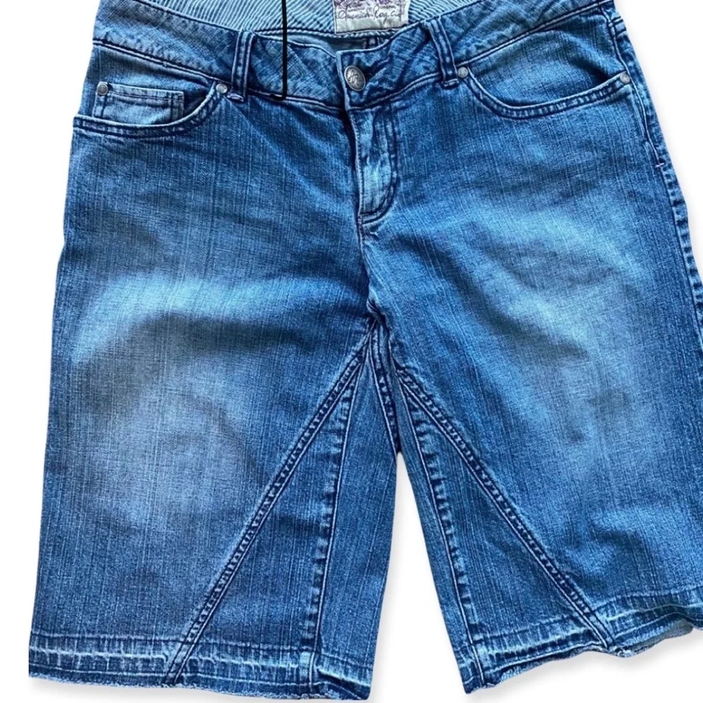 American Rag Cie Size 11 Denim Bermuda Shorts Medium Wash Long Jorts